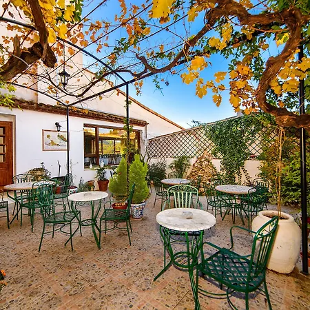 Podiumberg فندق Quatretondeta